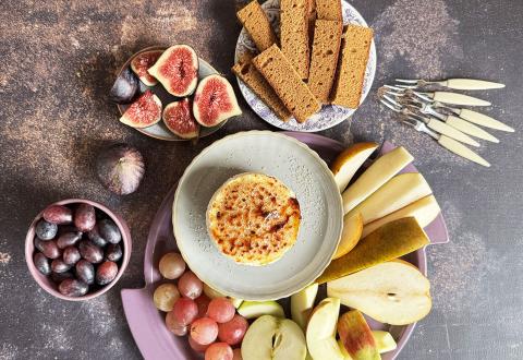 Croûte brûlée pain d’épices et fruits - Croûte fleurie au chalumeau