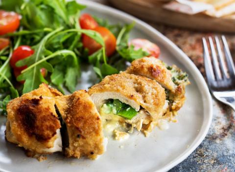 Blanc de poulet farci avec fromage de Herve AOP et brocoli